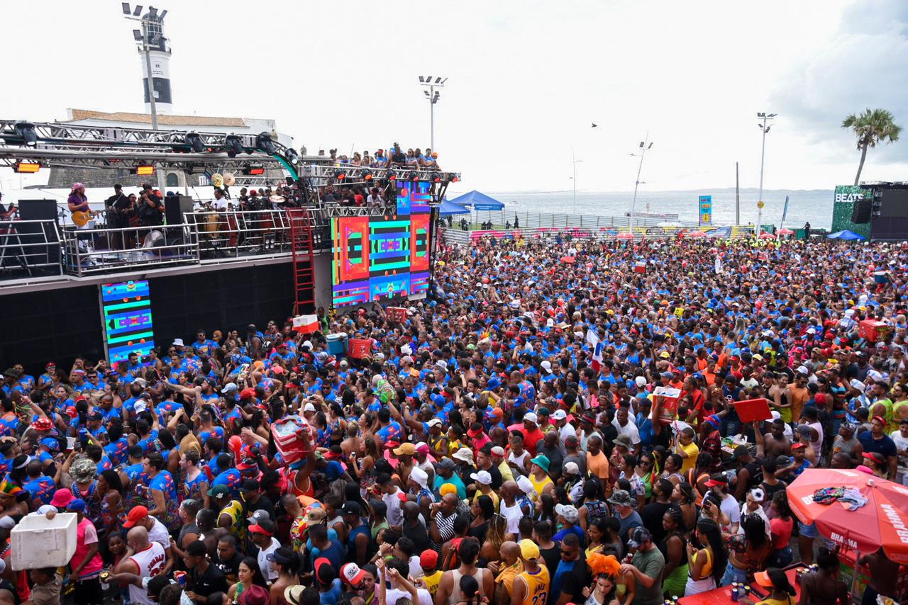 Arrocha foi o gênero musical mais tocado durante o Carnaval na Bahia; veja ranking